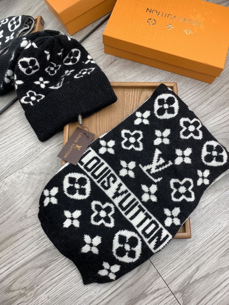 Louis Vuitton Caps Scarfs